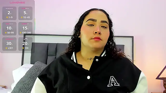 Ayla martinez online show from 10-13-25, 02:00