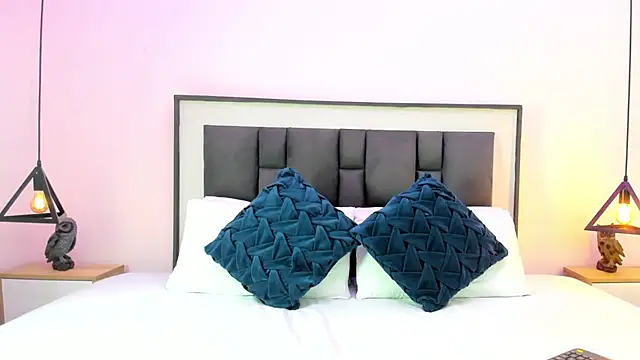 Ayla martinez online show from 10-26-25, 02:06