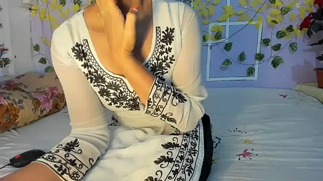 aarjulove online show from 05-06-26, 02:40