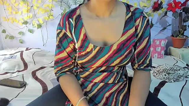 Snapshot of aarjulove chatting on 06-27-26, 06:07 aarjulove online show from 06-27-26, 06:07