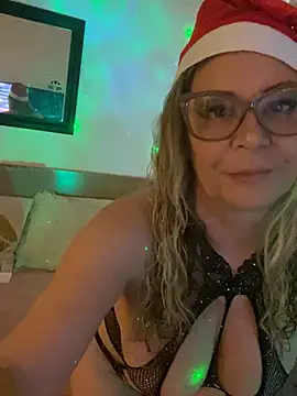 lolavalecuatro online show from 12-21-24, 04:36