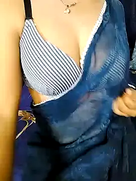 Snapshot of hot_Oliviaa chatting on 12-27-24, 12:01 hot Oliviaa online show from 12-27-24, 12:01