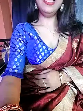 Snapshot of hot_Oliviaa chatting on 02-01-25, 05:28 hot Oliviaa online show from 02-01-25, 05:28