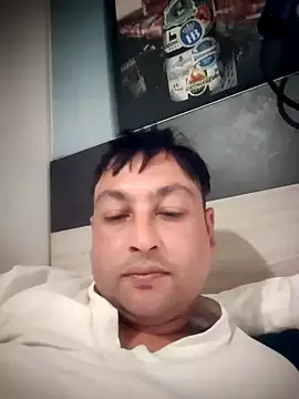 Snapshot of karan_rockstar chatting on 12-02-24, 07:38 karan rockstar online show from 12-02-24, 07:38
