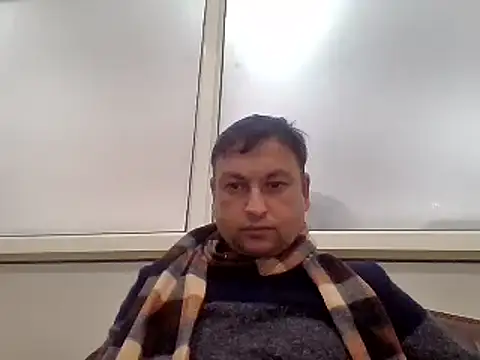 Snapshot of karan_rockstar chatting on 12-23-24, 12:08 karan rockstar online show from 12-23-24, 12:08