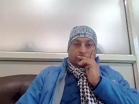 Snapshot of karan_rockstar chatting on 12-31-24, 07:10 karan rockstar online show from 12-31-24, 07:10