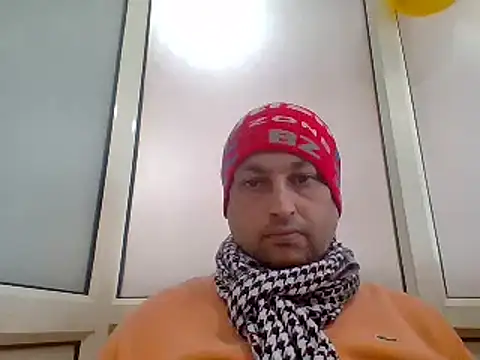 Snapshot of karan_rockstar chatting on 01-17-25, 07:08 karan rockstar online show from 01-17-25, 07:08