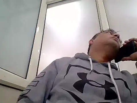 Snapshot of karan_rockstar chatting on 01-29-25, 09:33 karan rockstar online show from 01-29-25, 09:33
