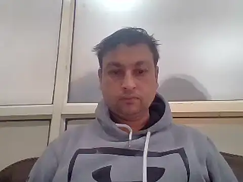 Snapshot of karan_rockstar chatting on 02-14-25, 12:25 karan rockstar online show from 02-14-25, 12:25