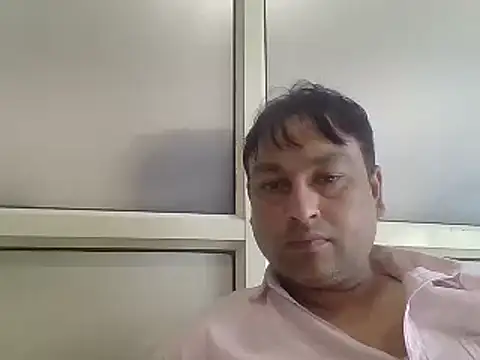 Snapshot of karan_rockstar chatting on 02-18-25, 10:38 karan rockstar online show from 02-18-25, 10:38
