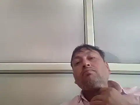 Snapshot of karan_rockstar chatting on 03-15-25, 10:35 karan rockstar online show from 03-15-25, 10:35