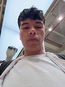 Logan smith1 online show from 11-17-25, 06:46