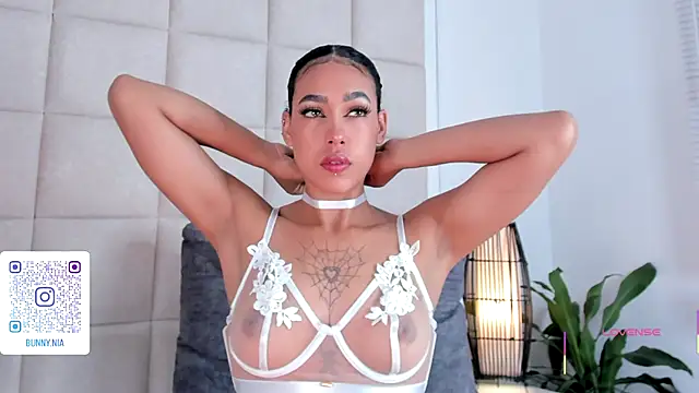 Snapshot of Nia_Bunny chatting on 09-15-25, 02:50 Nia Bunny online show from 09-15-25, 02:50