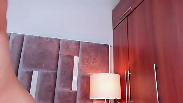 Nia Bunny online show from 03-25-26, 01:17