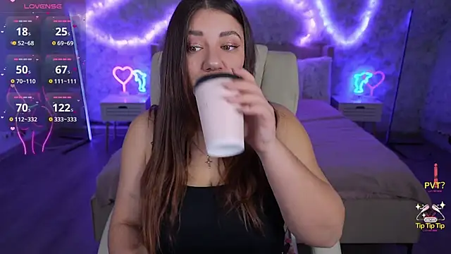 JulietDream online show from 03-10-25, 06:49