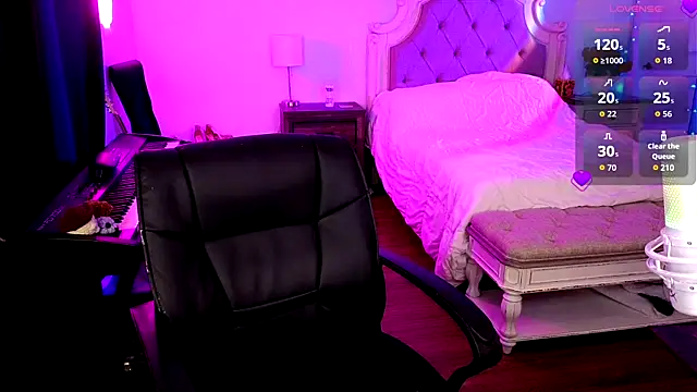Snapshot of JasmineWinters chatting on 06-06-26, 10:36 JasmineWinters online show from 06-06-26, 10:36