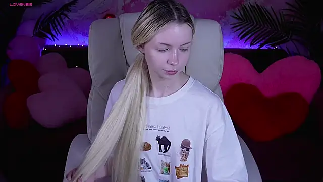 EviStar online show from 02-22-26, 07:51