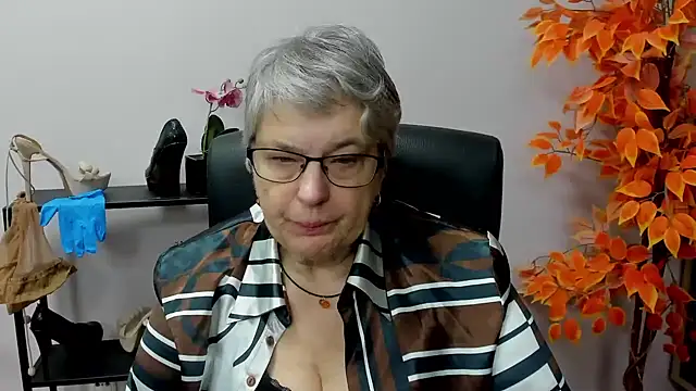 IrisDream online show from 12-11-24, 10:47