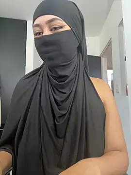 Snapshot of iiris_ chatting on 10-09-25, 12:25 iiris online show from 10-09-25, 12:25