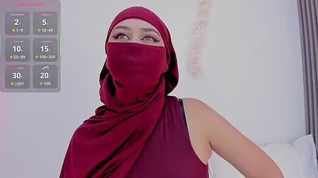 Snapshot of iiris_ chatting on 10-14-25, 03:02 iiris online show from 10-14-25, 03:02