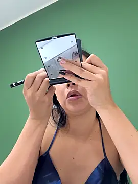 Snapshot of iiris_ chatting on 11-05-25, 03:12 iiris online show from 11-05-25, 03:12