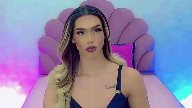 Snapshot of briana_sex32 chatting on 01-15-25, 11:21 briana sex32 online show from 01-15-25, 11:21
