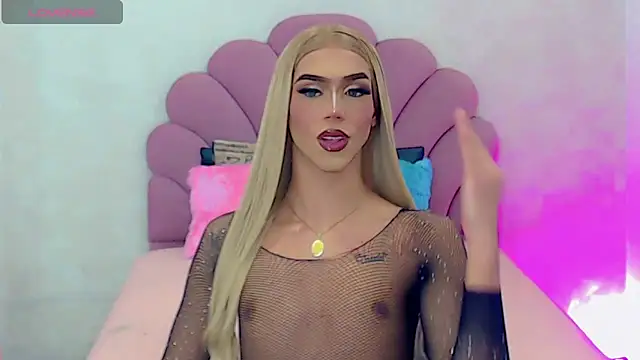 Snapshot of briana_sex32 chatting on 02-20-25, 06:50 briana sex32 online show from 02-20-25, 06:50