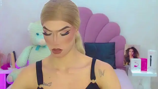 Snapshot of briana_sex32 chatting on 03-23-26, 07:56 briana sex32 online show from 03-23-26, 07:56