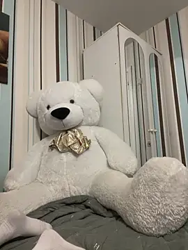 Liya my online show from 12-22-25, 05:21