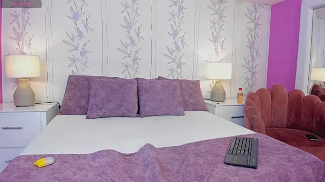 MadissonBacker online show from 12-21-24, 11:55