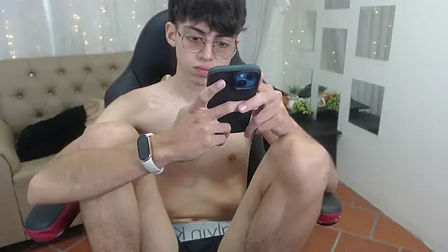 jhoellx online show from 12-11-24, 03:58