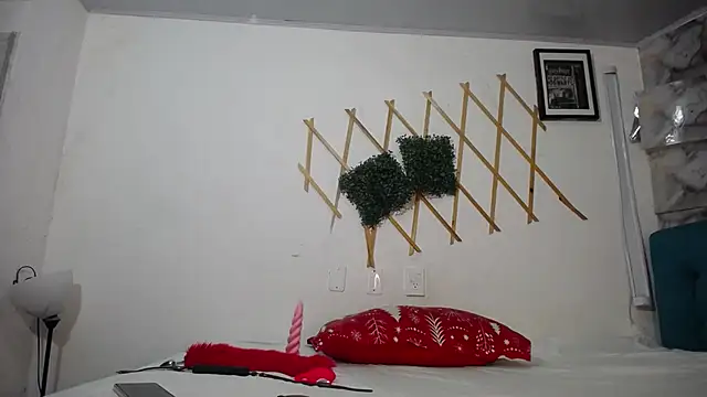 diabla sexyboobs online show from 10-14-25, 04:02