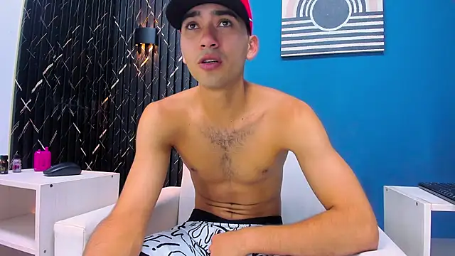 Liam crox online show from 02-04-25, 11:49