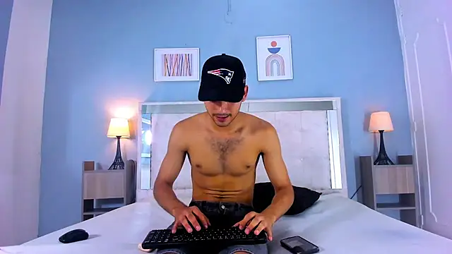 Liam crox online show from 02-19-25, 05:38