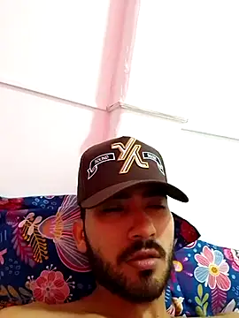 Liam crox online show from 11-05-25, 12:27