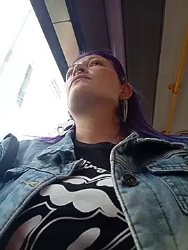 sophie banger online show from 10-16-25, 07:37