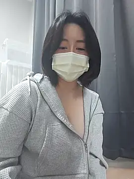 Snapshot of 2hyun chatting on 12-27-24, 10:55 2hyun online show from 12-27-24, 10:55