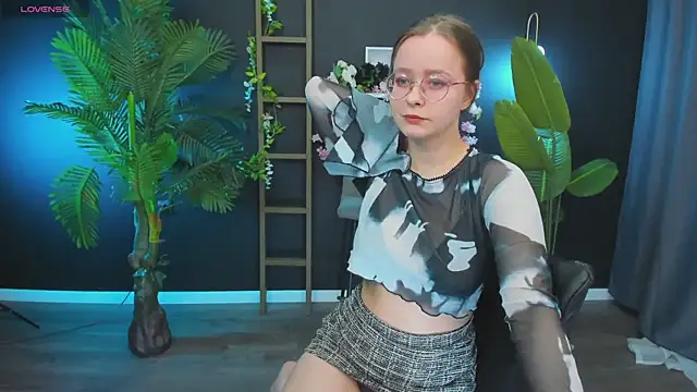 CassieCool online show from 01-18-25, 08:30