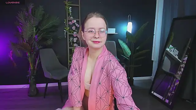 CassieCool online show from 02-11-25, 09:03