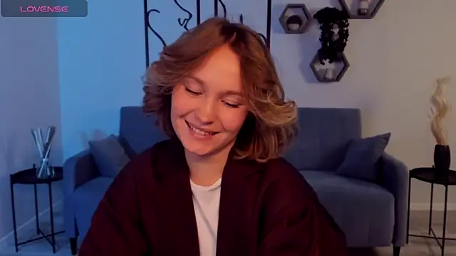 Snapshot of BritnieCute chatting on 10-01-25, 05:46 BritnieCute online show from 10-01-25, 05:46