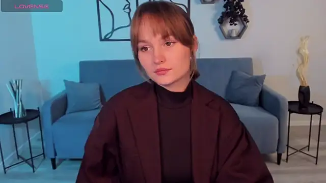 Snapshot of BritnieCute chatting on 10-17-25, 05:10 BritnieCute online show from 10-17-25, 05:10