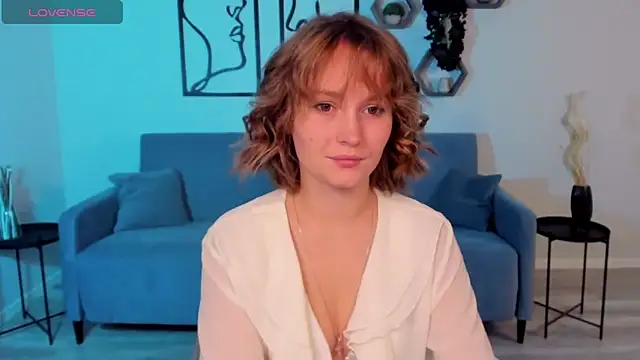 Snapshot of BritnieCute chatting on 11-04-25, 05:06 BritnieCute online show from 11-04-25, 05:06