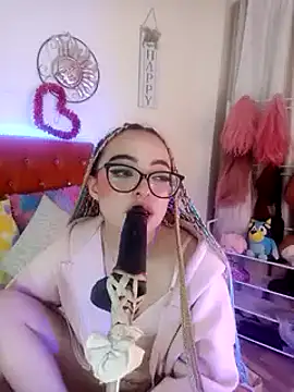 Yennastone online show from 12-22-24, 06:17