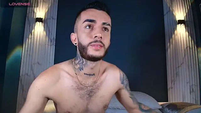 Snapshot of Marcelo_ruiz_ chatting on 09-08-25, 05:01 Marcelo ruiz online show from 09-08-25, 05:01