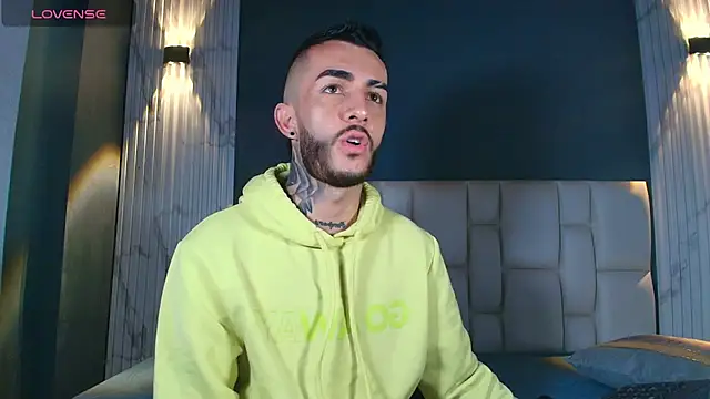 Snapshot of Marcelo_ruiz_ chatting on 09-19-25, 12:50 Marcelo ruiz online show from 09-19-25, 12:50