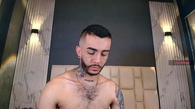 Snapshot of Marcelo_ruiz_ chatting on 11-01-25, 05:59 Marcelo ruiz online show from 11-01-25, 05:59