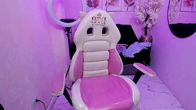 Zafiro t18 online show from 12-19-24, 06:12