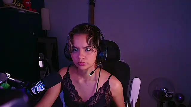 Snapshot of marlena3312 chatting on 03-17-26, 01:58 marlena3312 online show from 03-17-26, 01:58