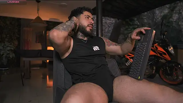 LeoSalvatore  online show from 11-09-25, 11:19