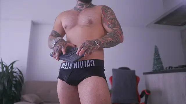 LeoSalvatore  online show from 03-20-26, 08:25